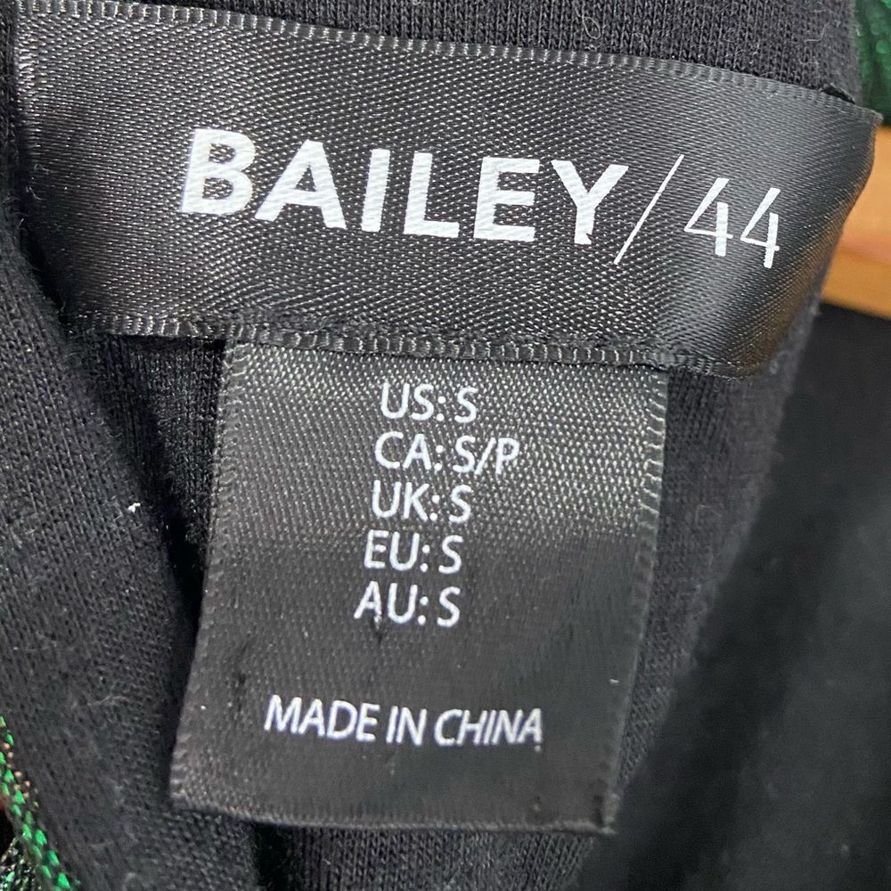 Bailey 44 Metallic Green Crinkled Silky Puff Shoulder Blouse Size Small - Picture 12 of 16